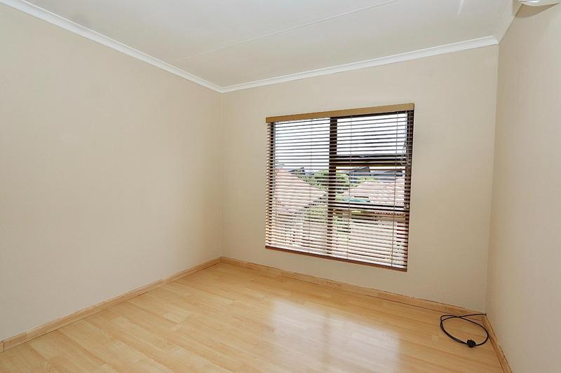 To Let 4 Bedroom Property for Rent in Broadacres Gauteng