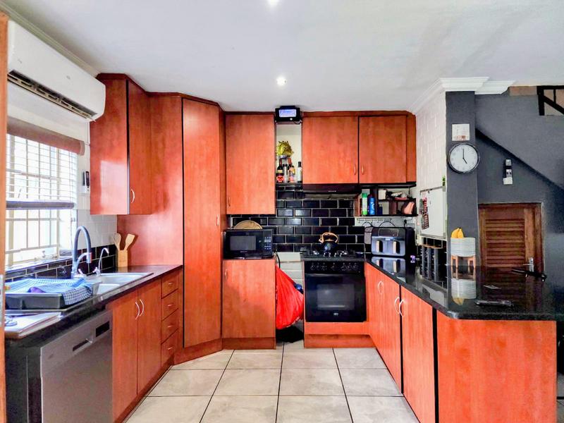 3 Bedroom Property for Sale in Annlin Gauteng