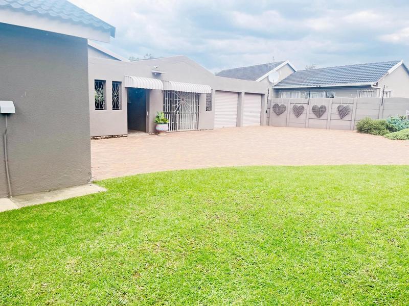 3 Bedroom Property for Sale in Birch Acres Gauteng