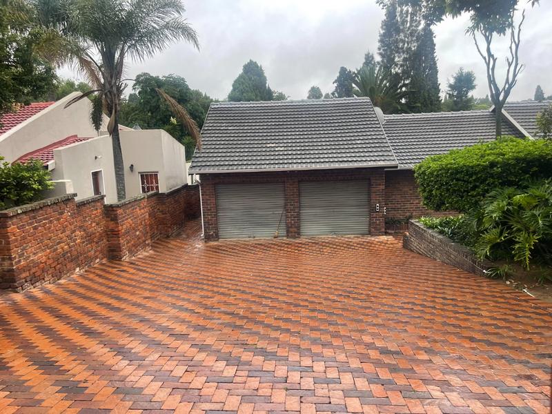 4 Bedroom Property for Sale in Weltevreden Park Gauteng