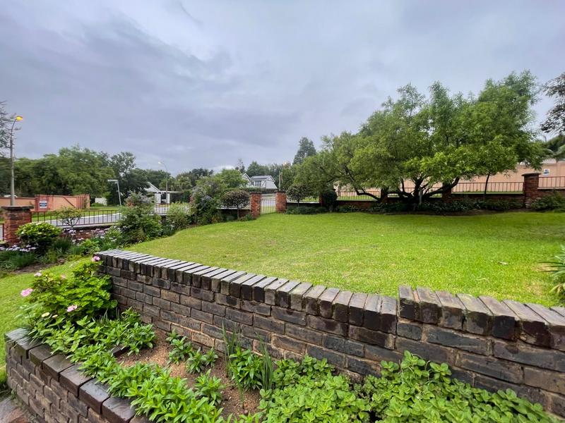 4 Bedroom Property for Sale in Weltevreden Park Gauteng