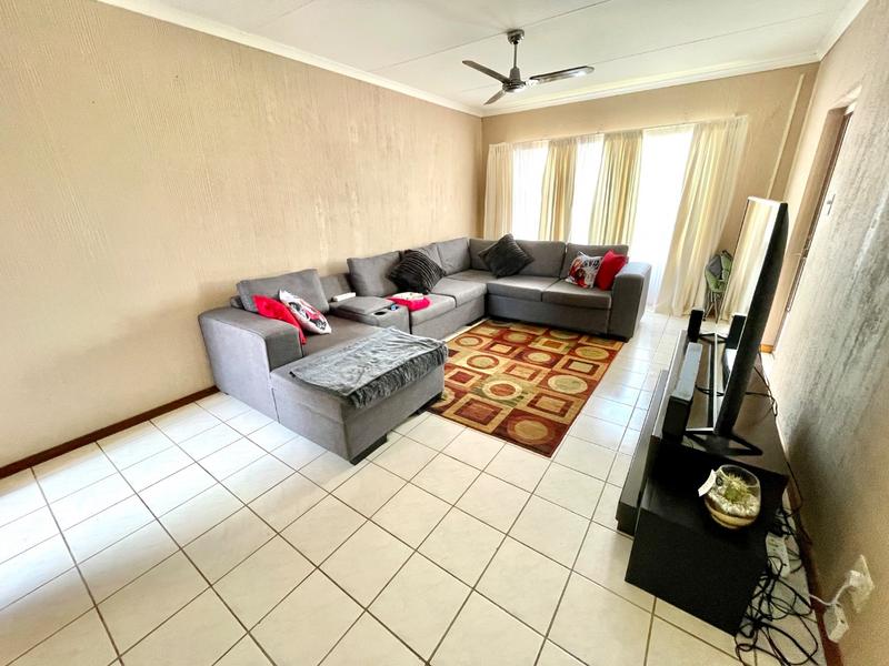 2 Bedroom Property for Sale in Rangeview Gauteng