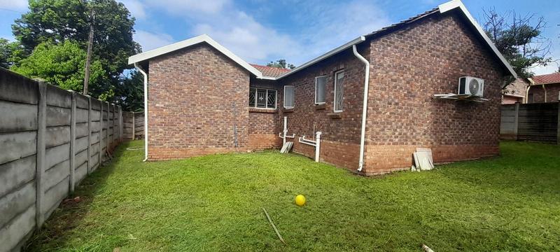 To Let 3 Bedroom Property for Rent in Heuweloord Gauteng