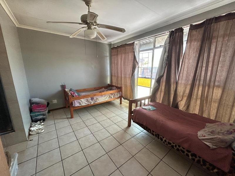 2 Bedroom Property for Sale in Lyttelton Gauteng