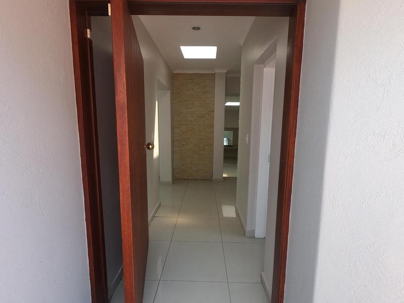 To Let 4 Bedroom Property for Rent in River Club Gauteng