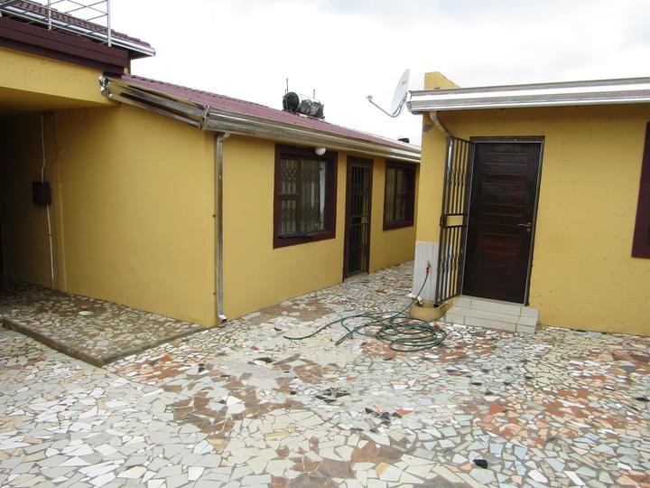 9 Bedroom Property for Sale in Dobsonville Gauteng