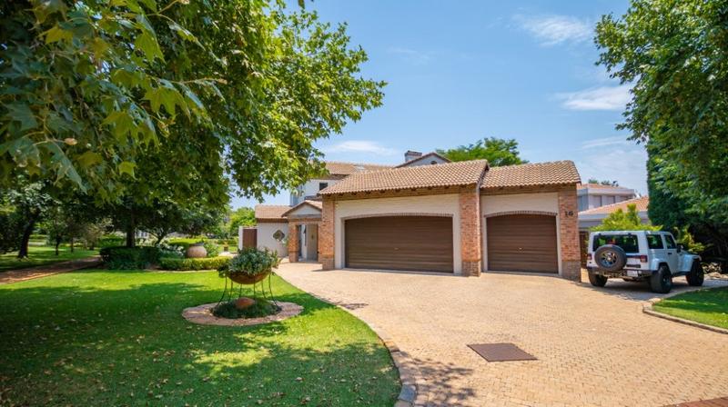 6 Bedroom Property for Sale in Moreleta Park Gauteng