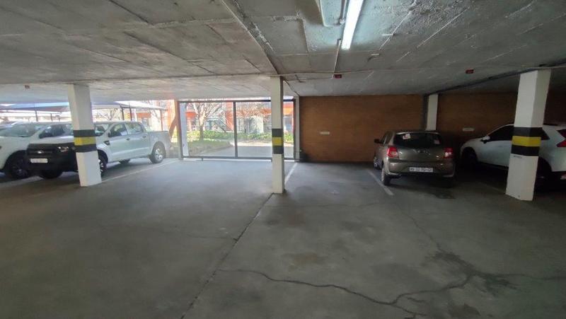 To Let commercial Property for Rent in Vorna Valley Gauteng