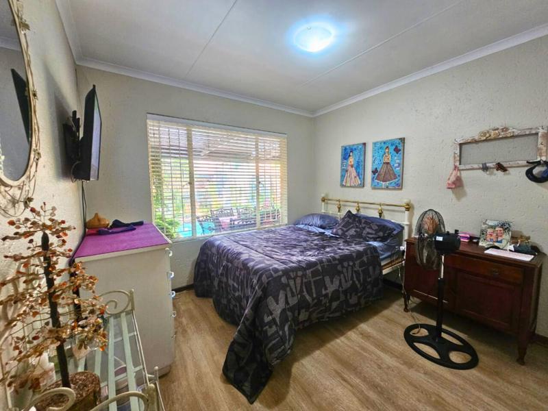 3 Bedroom Property for Sale in Glen Marais Gauteng