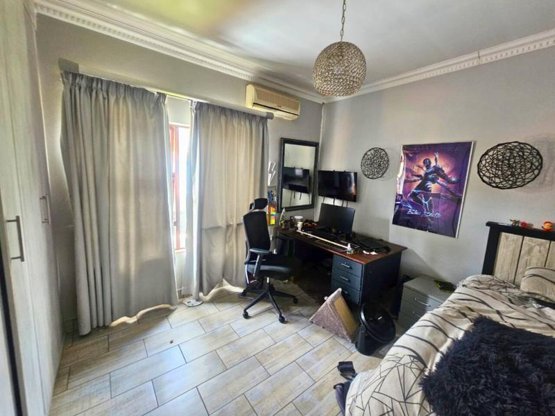 3 Bedroom Property for Sale in Glen Erasmia Gauteng