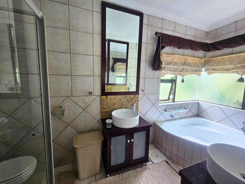 3 Bedroom Property for Sale in Glen Erasmia Gauteng