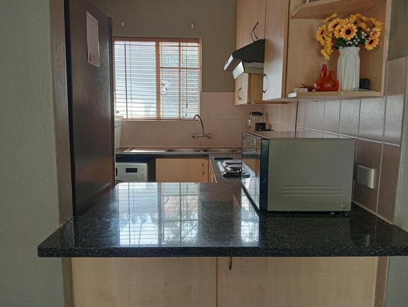 2 Bedroom Property for Sale in Wilgeheuwel Gauteng