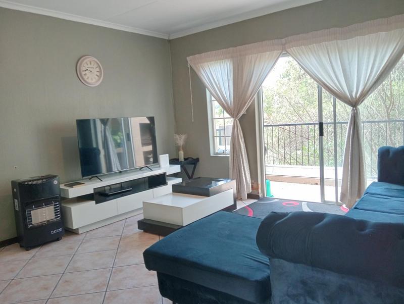 2 Bedroom Property for Sale in Wilgeheuwel Gauteng