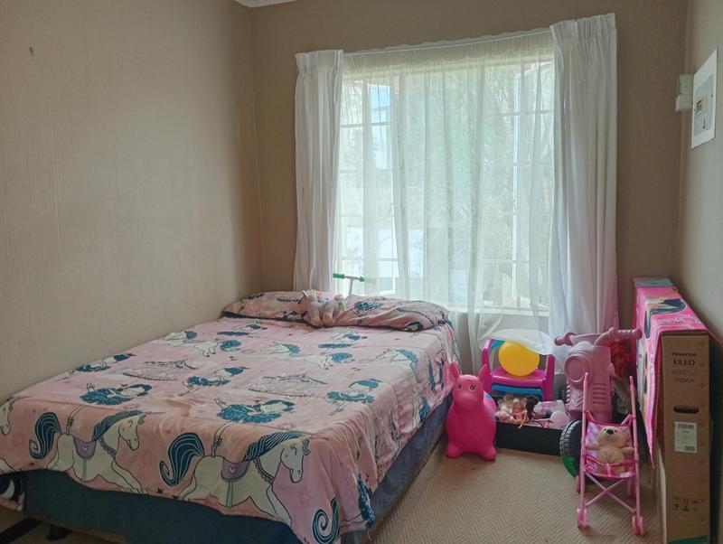 2 Bedroom Property for Sale in Wilgeheuwel Gauteng