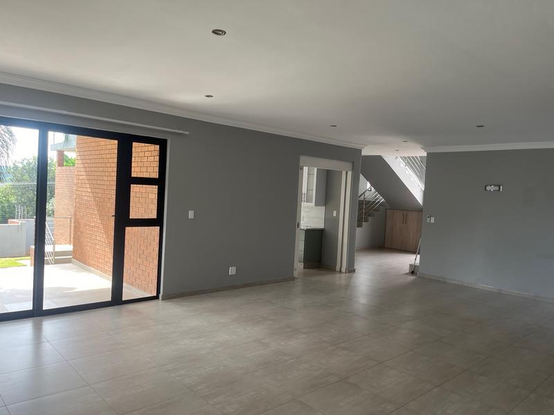 4 Bedroom Property for Sale in Waterkloof Ridge Gauteng