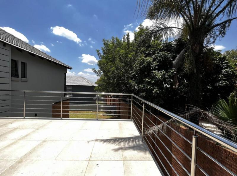 4 Bedroom Property for Sale in Waterkloof Ridge Gauteng