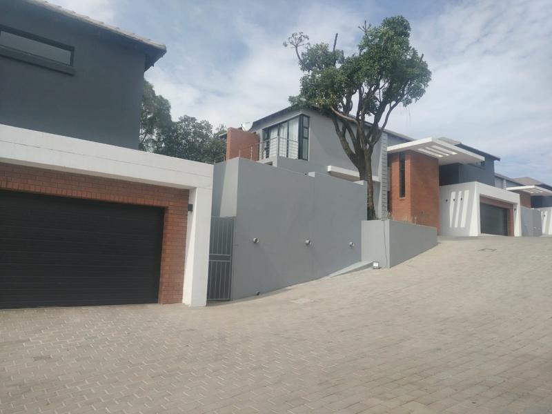 4 Bedroom Property for Sale in Waterkloof Ridge Gauteng