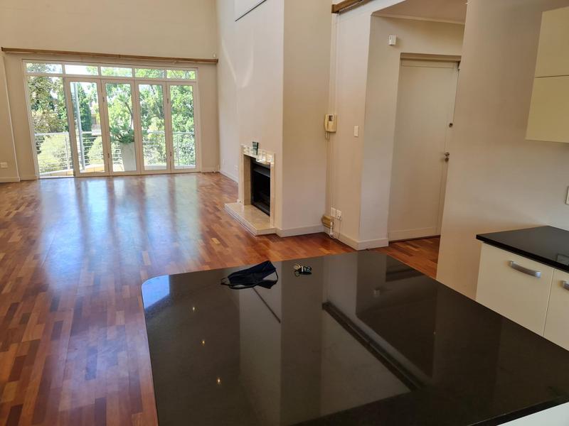 To Let 3 Bedroom Property for Rent in Illovo Gauteng