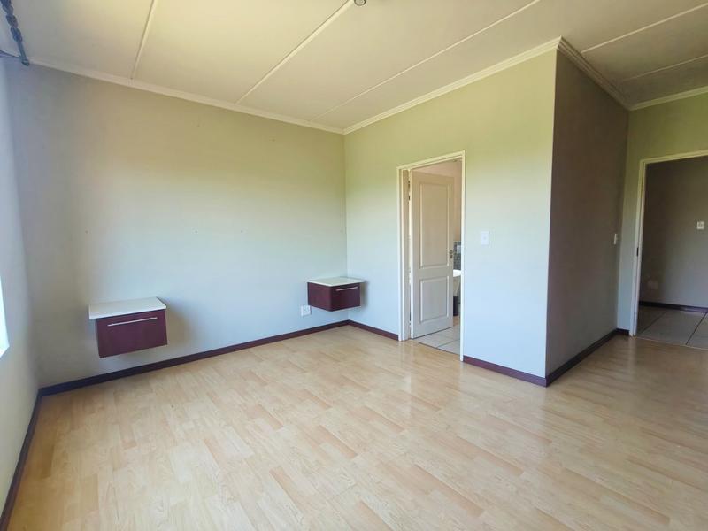 To Let 2 Bedroom Property for Rent in Sunninghill Gauteng