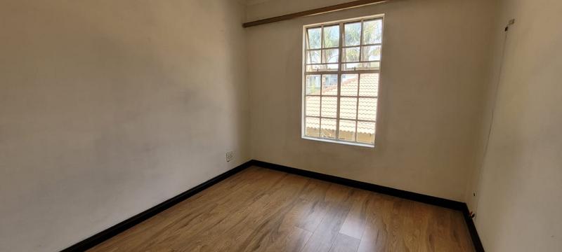 2 Bedroom Property for Sale in New Redruth Gauteng