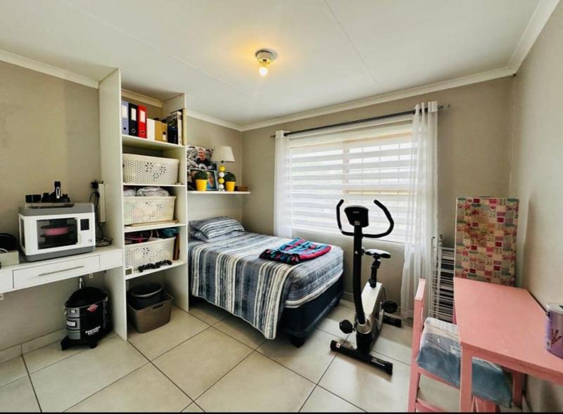 2 Bedroom Property for Sale in Verwoerdpark Gauteng