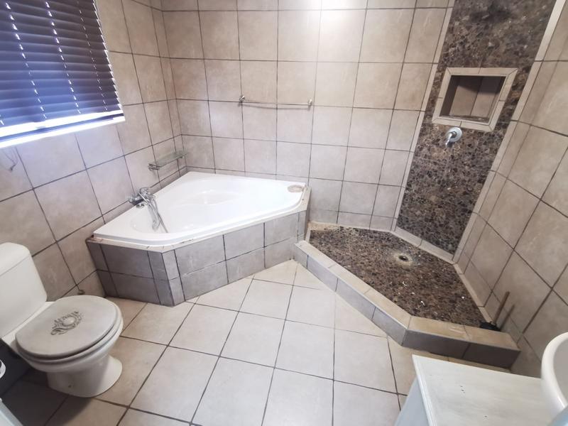 3 Bedroom Property for Sale in Buyscelia Gauteng