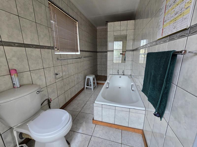 4 Bedroom Property for Sale in Vanderbijlpark Gauteng