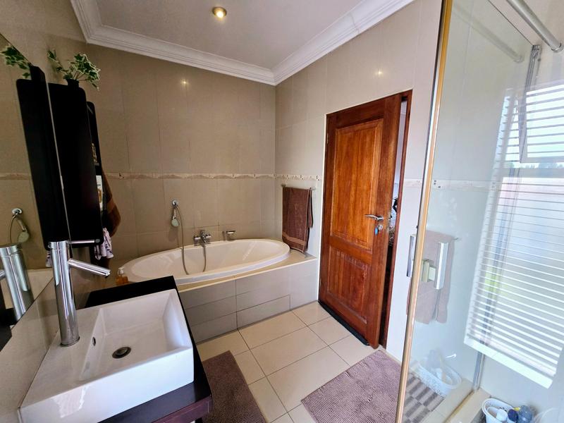 4 Bedroom Property for Sale in Emfuleni Golf Estate Gauteng