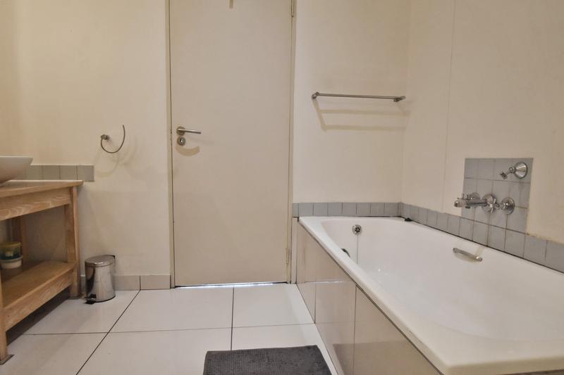 To Let 2 Bedroom Property for Rent in Morningside Gauteng