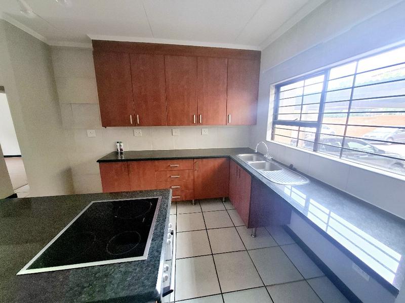 To Let 2 Bedroom Property for Rent in Sunninghill Gauteng