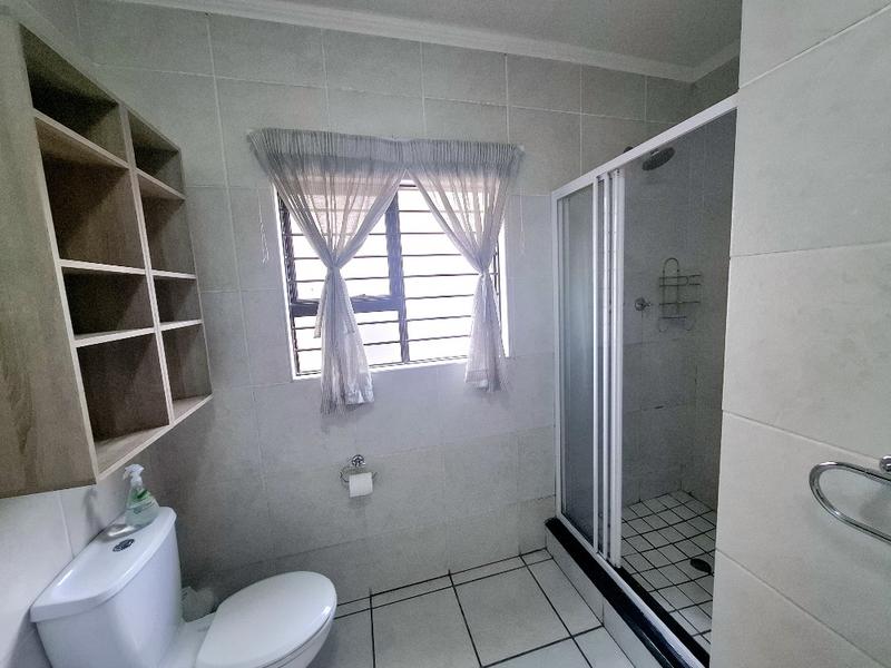 To Let 2 Bedroom Property for Rent in Sunninghill Gauteng