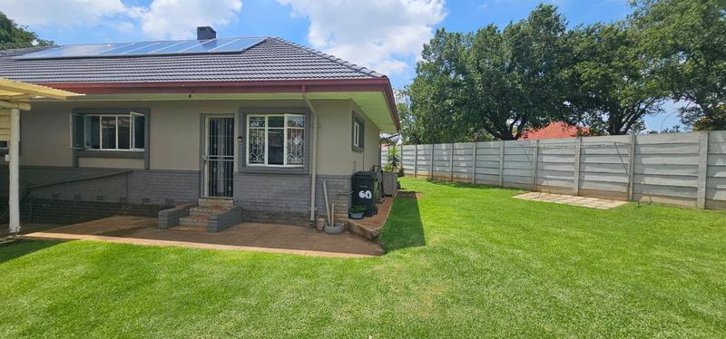 To Let 4 Bedroom Property for Rent in Cinderella Gauteng