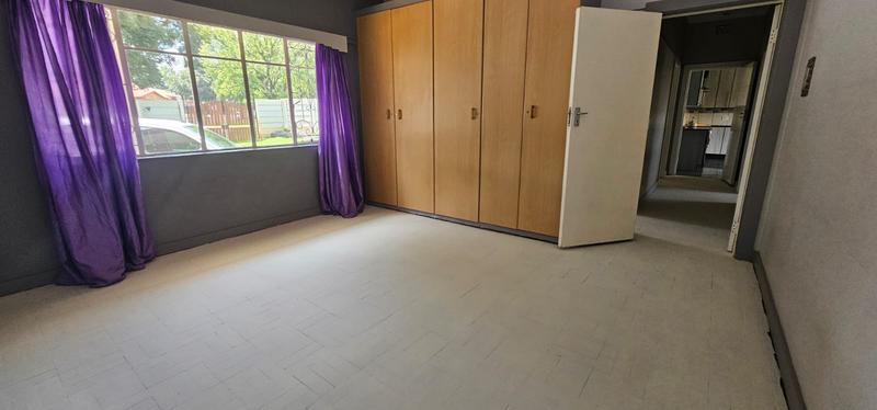 To Let 4 Bedroom Property for Rent in Cinderella Gauteng