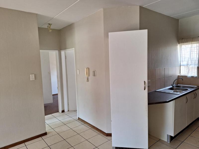 To Let 2 Bedroom Property for Rent in Blackheath Gauteng