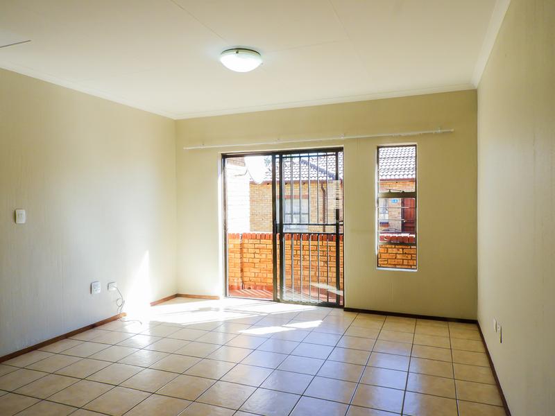 To Let 2 Bedroom Property for Rent in Blackheath Gauteng