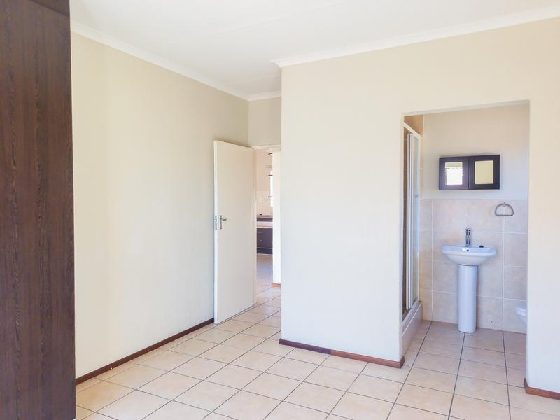 To Let 2 Bedroom Property for Rent in Blackheath Gauteng