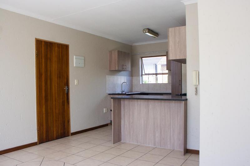 To Let 2 Bedroom Property for Rent in Blackheath Gauteng