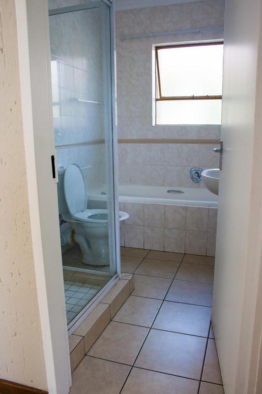 To Let 2 Bedroom Property for Rent in Blackheath Gauteng