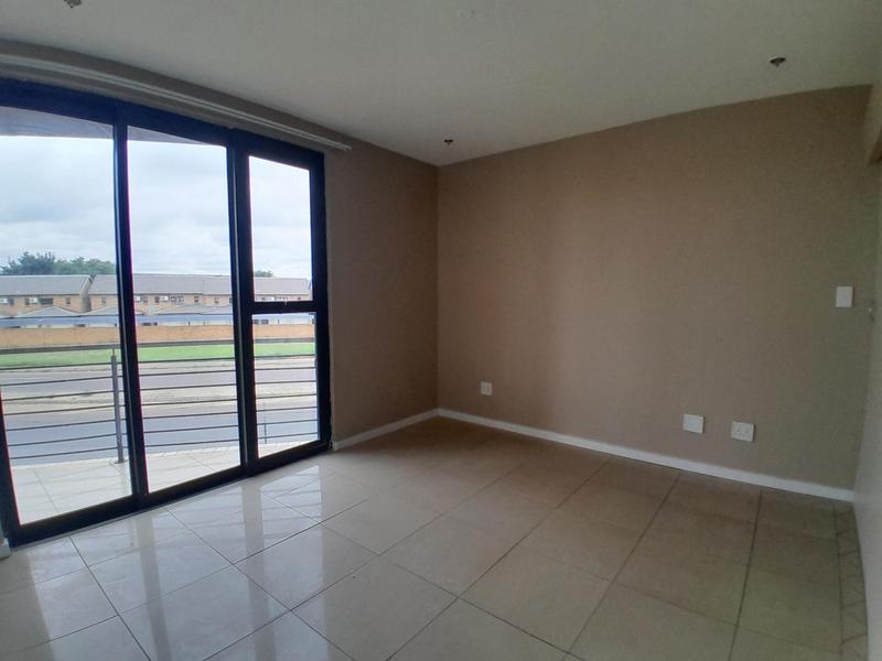 2 Bedroom Property for Sale in Rooihuiskraal North Gauteng