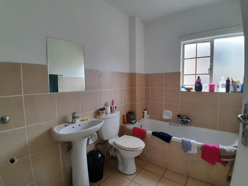 2 Bedroom Property for Sale in Valhalla Gauteng