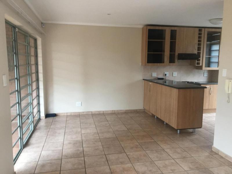 To Let 2 Bedroom Property for Rent in Die Wilgers Gauteng