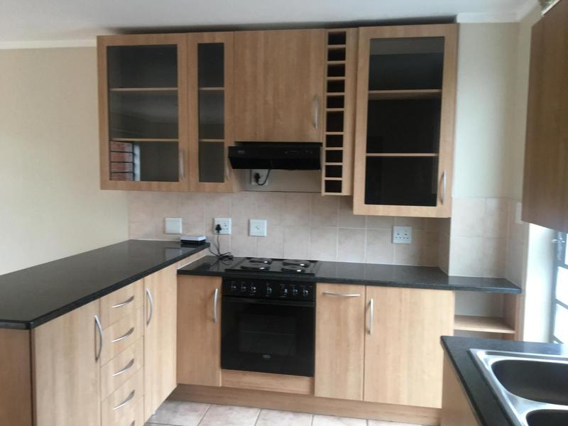 To Let 2 Bedroom Property for Rent in Die Wilgers Gauteng