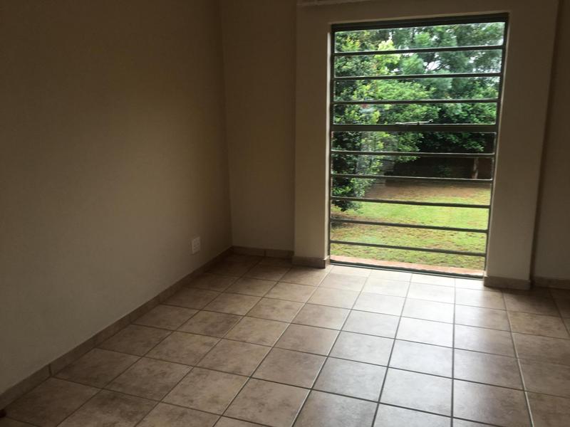 To Let 2 Bedroom Property for Rent in Die Wilgers Gauteng