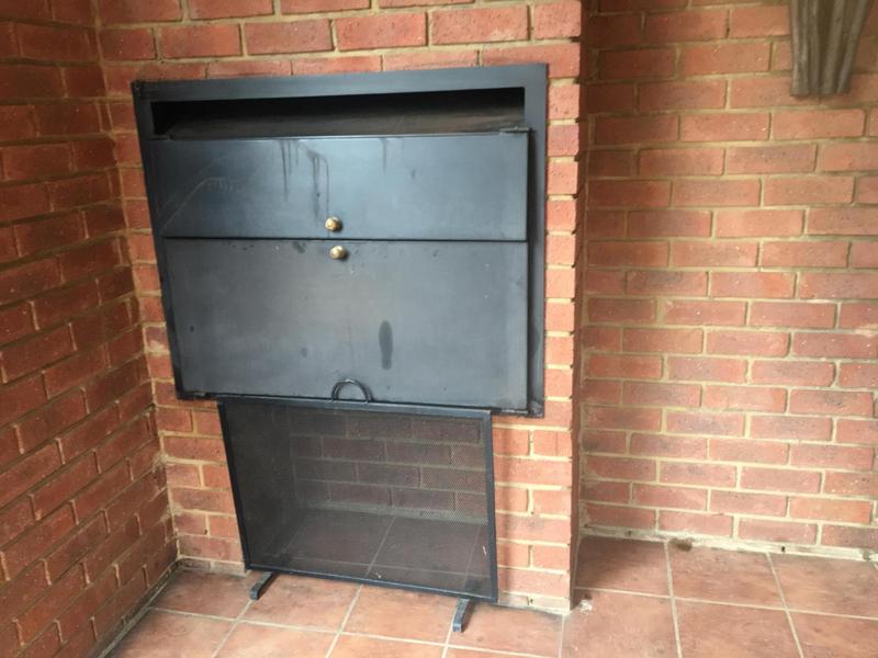 To Let 2 Bedroom Property for Rent in Die Wilgers Gauteng