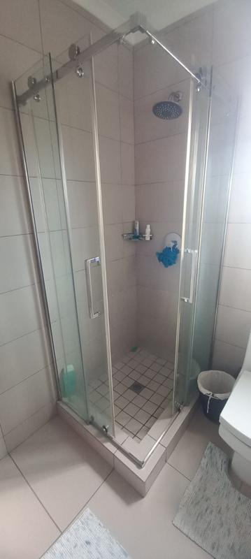 2 Bedroom Property for Sale in Noordwyk Gauteng