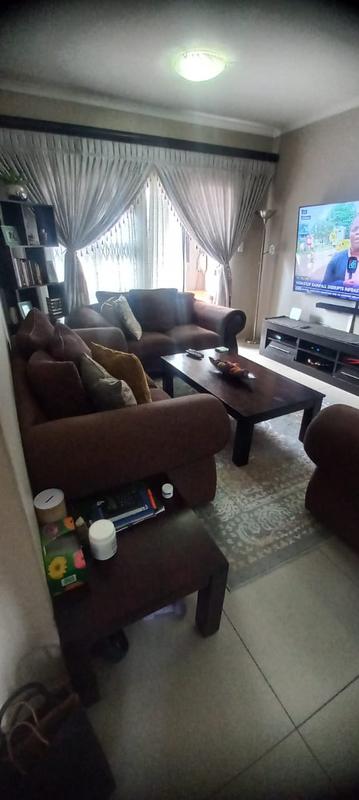 2 Bedroom Property for Sale in Noordwyk Gauteng