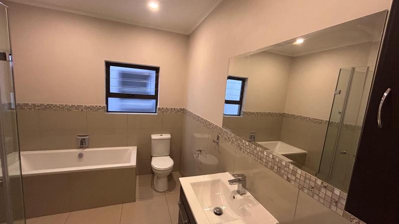 To Let 2 Bedroom Property for Rent in Bedfordview Gauteng