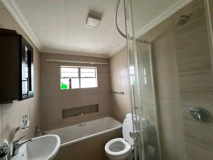 2 Bedroom Property for Sale in Pretoria North Gauteng