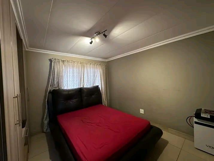 2 Bedroom Property for Sale in Pretoria North Gauteng