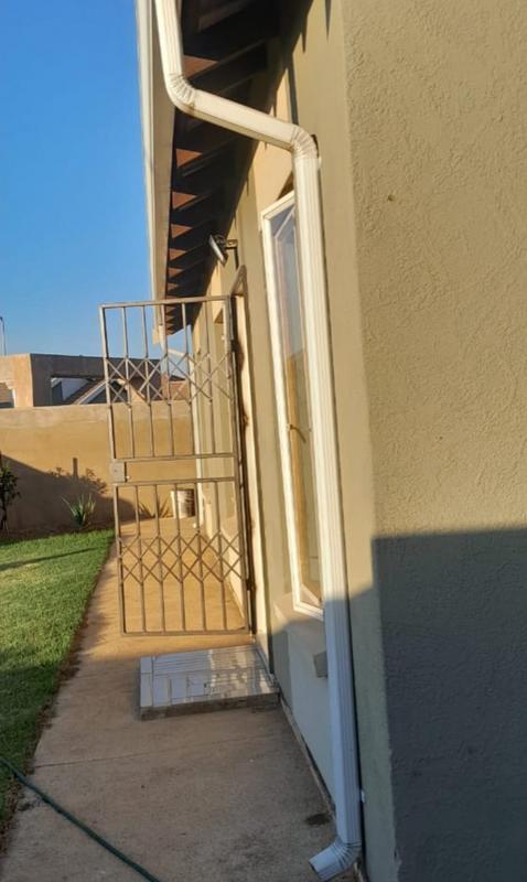 To Let 3 Bedroom Property for Rent in Windmill Park Gauteng